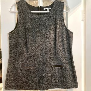 EUC! CAbi Tweed Sleeveless Top. Classy! Women’s Size L